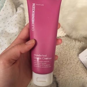 Olehenriksen wonderfeel double cleanser